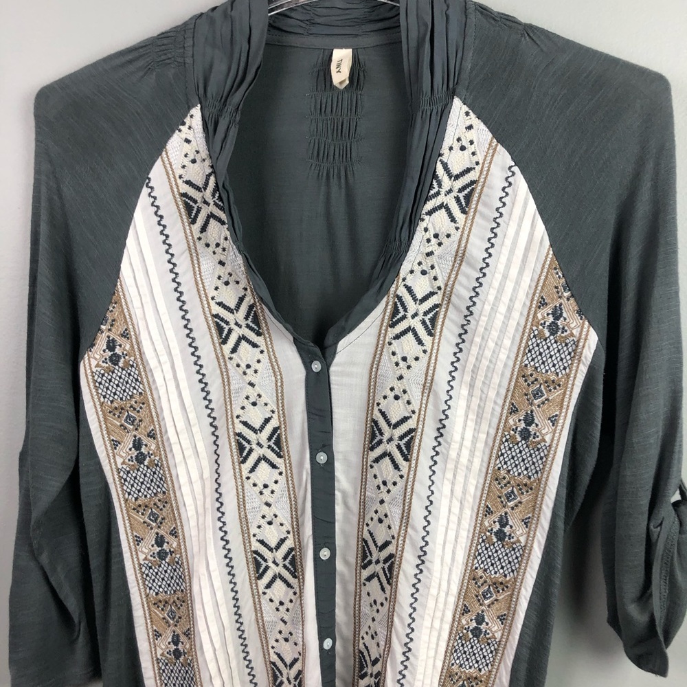 Anthropologie Gray Button-Front Patterned Raglan Top - Picture 4 of 5